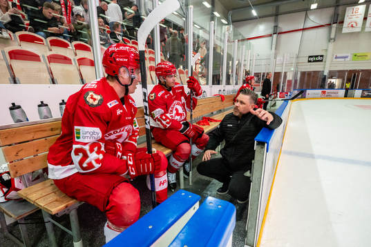Troja/Ljungbys Oskar Nordin, Lukas Macklin och tränare