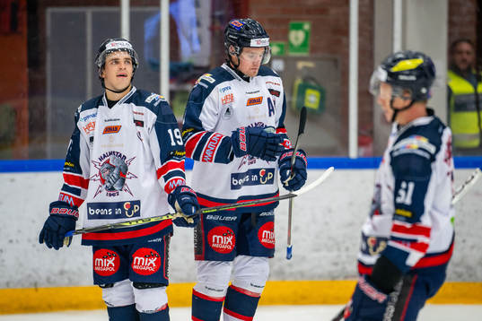Halmstads Albin Blomberg  och William Berg deppar