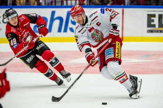 MoDos David Rundblad mot Malmö Redhawks Lauri Pajuniemi