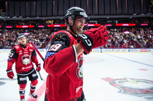 Malmö Redhawks Kim Rosdahl jublar