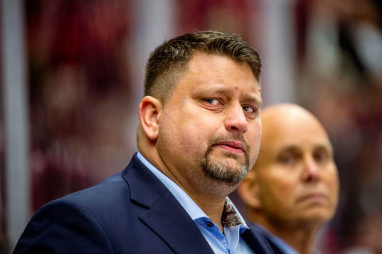 MoDos tränare Mattias Karlin