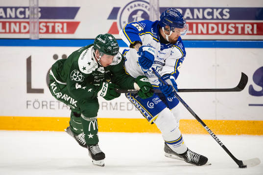 Färjestads Oscar Lawner och Leksands Lucas Elvenes