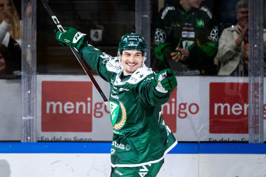 Färjestads David Tomasek jublar