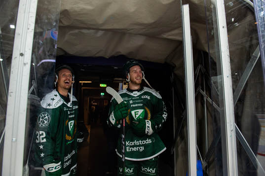Färjestads Magnus Nygren och Marcus Westfält jublar