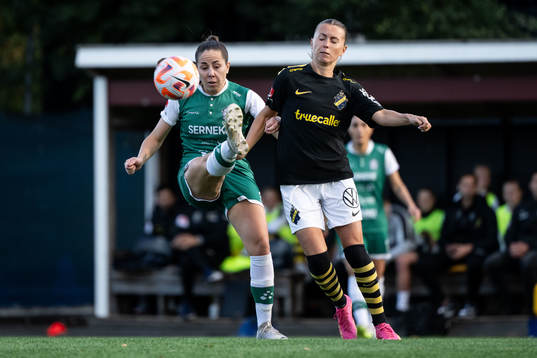 Alingsås Johanna Barth och AIKs Adelisa Grabus