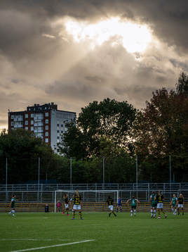 AIKs och Alingsås spelare