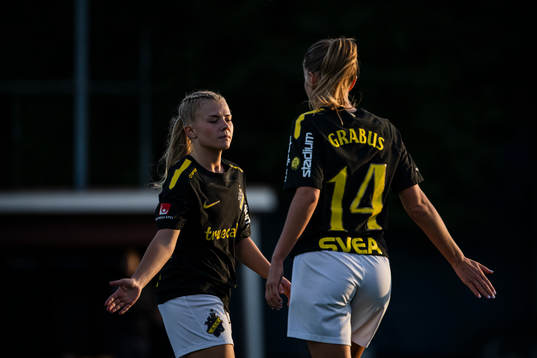 AIKs Matilda Nildén och Adelisa Grabus