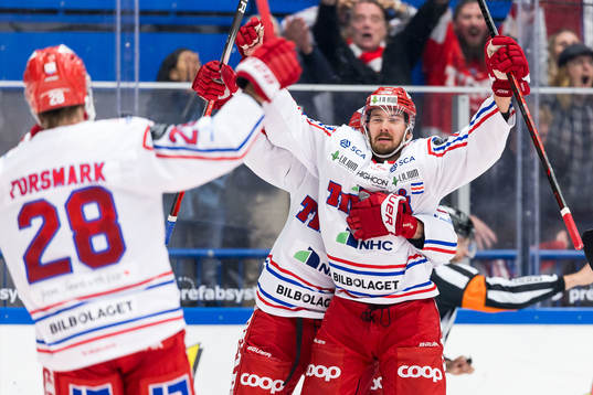Timrås Panu Mieho jublar