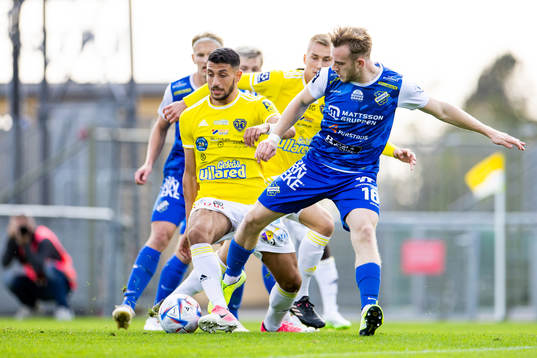 Falkenbergs Leonardo Farah Shahin och Oddevolds Noa