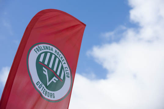 En Frölunda vimpel utanför Scandinavium innan