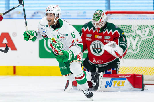 Rögles Simon Ryfors jublar