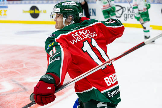 Frölundas Erik Borg jublar