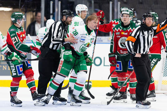 Rögles Anton Bengtsson visas ut