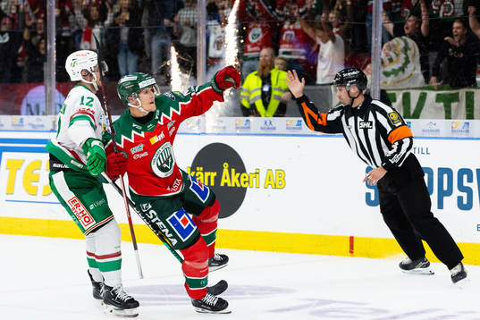 Frölundas Erik Borg jublar