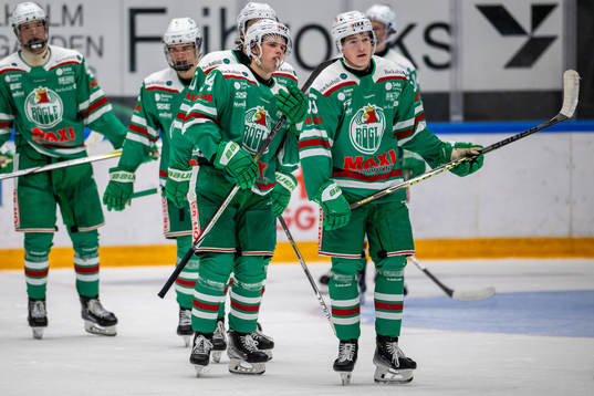 Rögles Joel Olerot  och Isac Solberg deppar