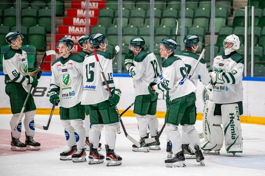 Färjestads spelarna jublar