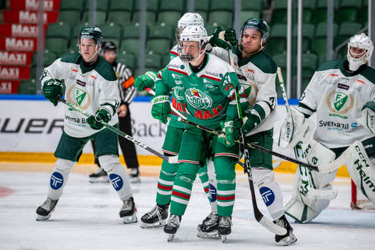 Rögles Marwin Jarbsjö  och Färjestads Albin Törnkvist