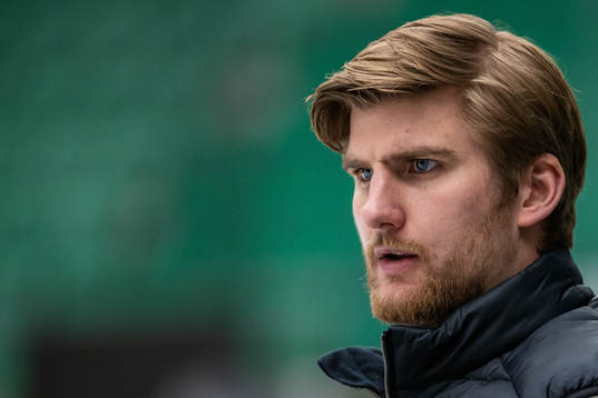 Rögles tränare Adam Bengtsson