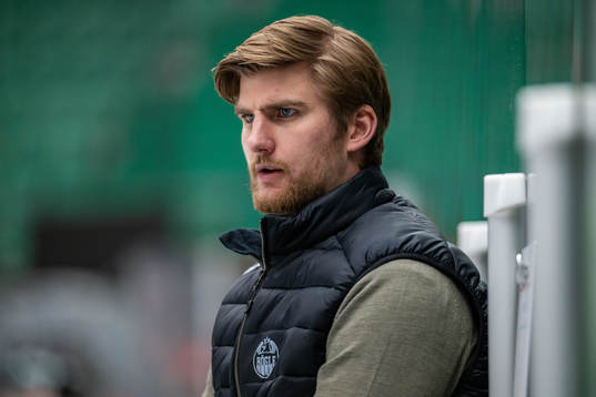 Rögles tränare Adam Bengtsson