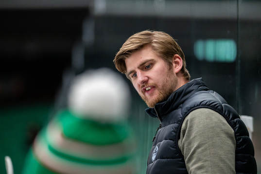 Rögles tränare Adam Bengtsson