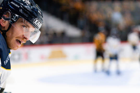 HV71s Joonas Nättinen deppar