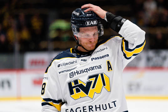 HV71s Joonas Nättinen deppar