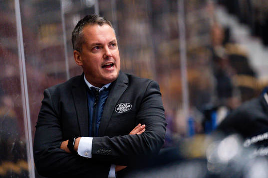 HV71s tränare Tomas Montén