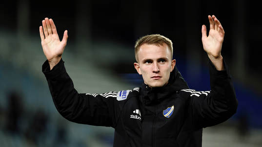 IFK Norrköpings Victor Stange Lind jublar