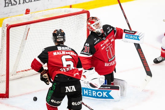 Örebros målvakt Jonas Arntzen deppar