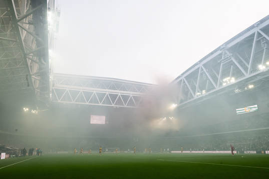 Rök i arenan