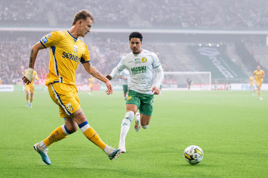 IFK Göteborgs Sebastian Hausner och Hammarbys Jusef Erabi