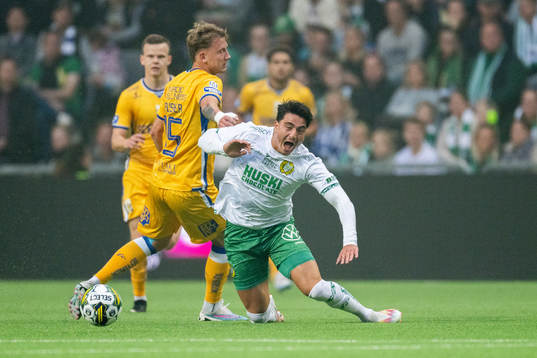 IFK Göteborgs Sebastian Hausner och Hammarbys Jusef Erabi