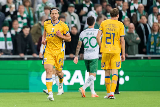 IFK Göteborgs Gustav Svensson deppar