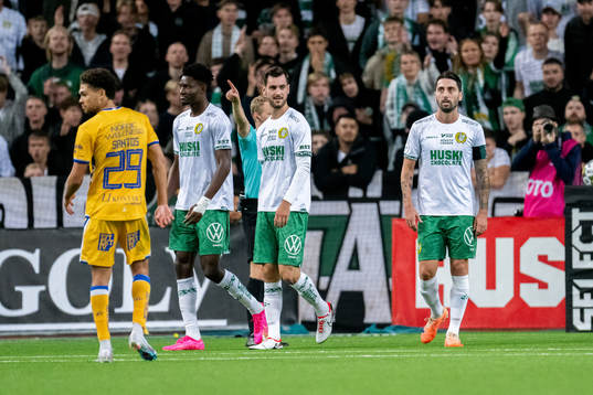Hammarbys Adi Nalic och Nahir Besara deppar