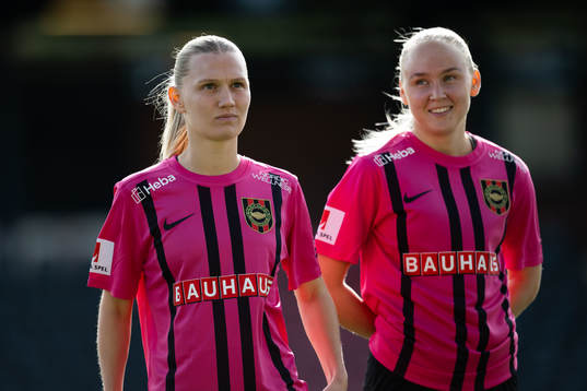 Brommapojkarnas Sara Olai och Wilma Wärulf
