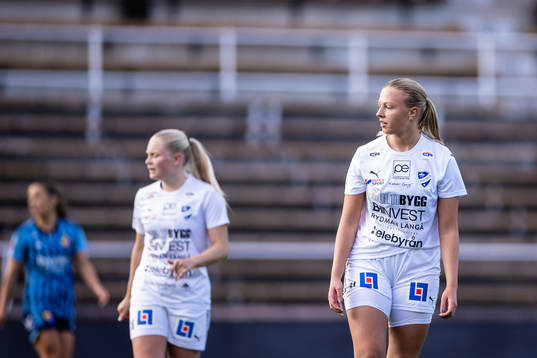 Kalmars Elin Blomberg deppar