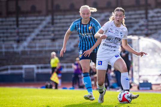 Kalmars Elsa Rådde och Djurgårdens Stinalisa Johansson
