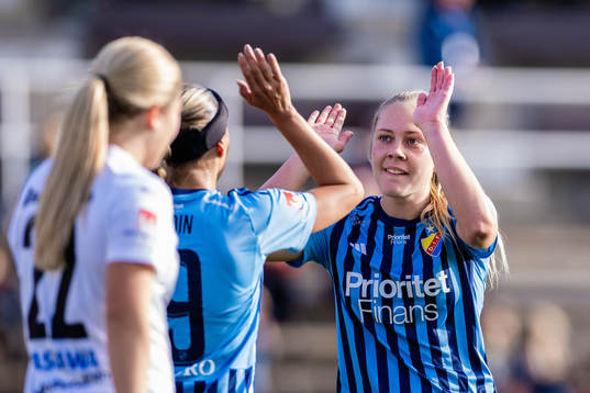 Djurgårdens Alice Bergström jublar