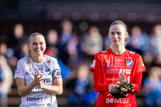 Kalmars Amanda Persson och målvakt Laura Frederikke