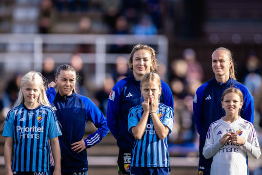 Djurgårdens Ebba Hed, målvakt Katelin Talbert och Matilda