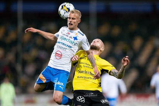Värnamos Viktor Bergh och Mjällbys Adam Ståhl