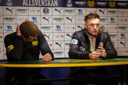 Mjällbys tränare Anders Torstensson och Värnamos