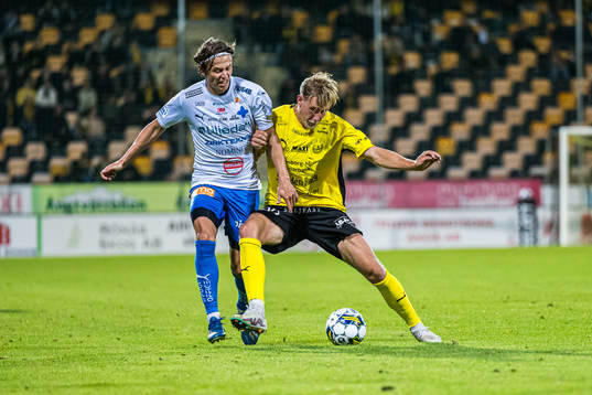 Mjällbys Herman Johansson och Värnamos Simon Thern
