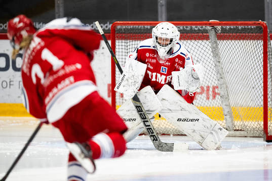 Timrås målvakt Ella Lång