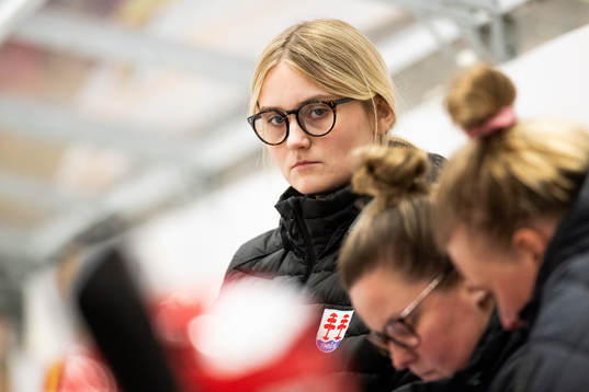 Timrås tränare Shannon Douglas