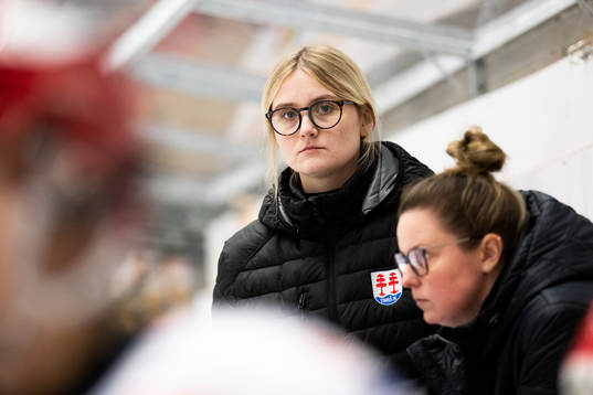 Timrås tränare Shannon Douglas