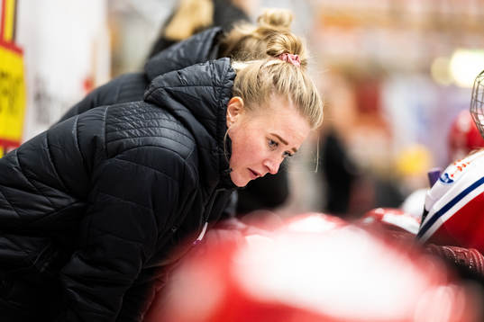Timrås assisterande tränare Hanna Lindström