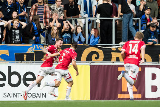Degerfors Rasmus Örqvist och Sondre Lovseth Rossbach jublar