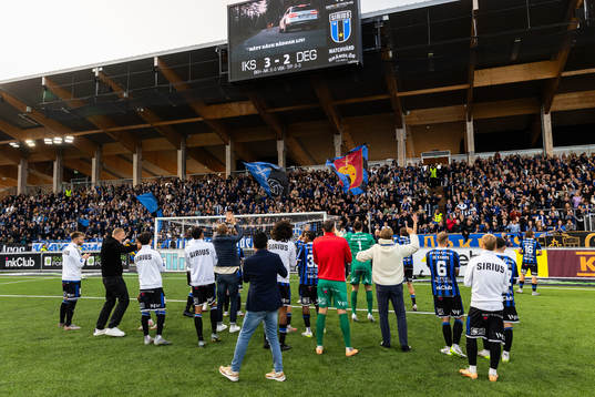 Sirius spelare jublar