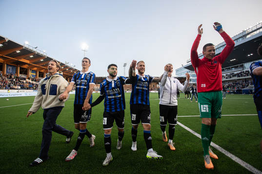 Sirius spelare jublar
